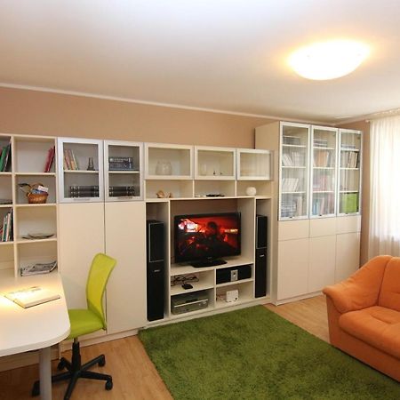 Fast Friend - Cozy Apartment In The Center With Private Garage Rijeka Bagian luar foto