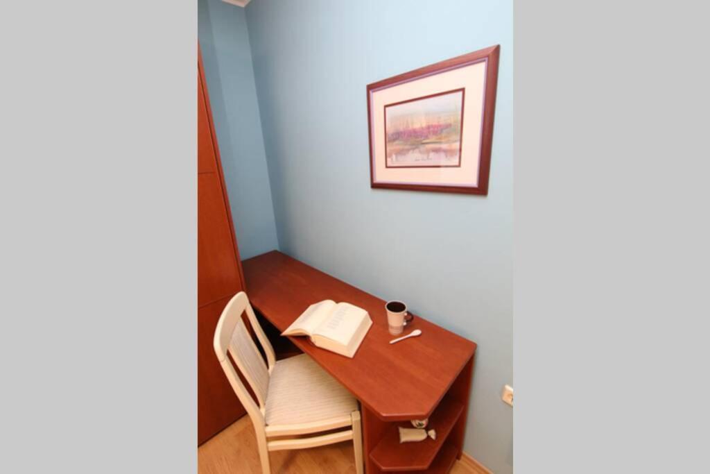 Fast Friend - Cozy Apartment In The Center With Private Garage Rijeka Bagian luar foto