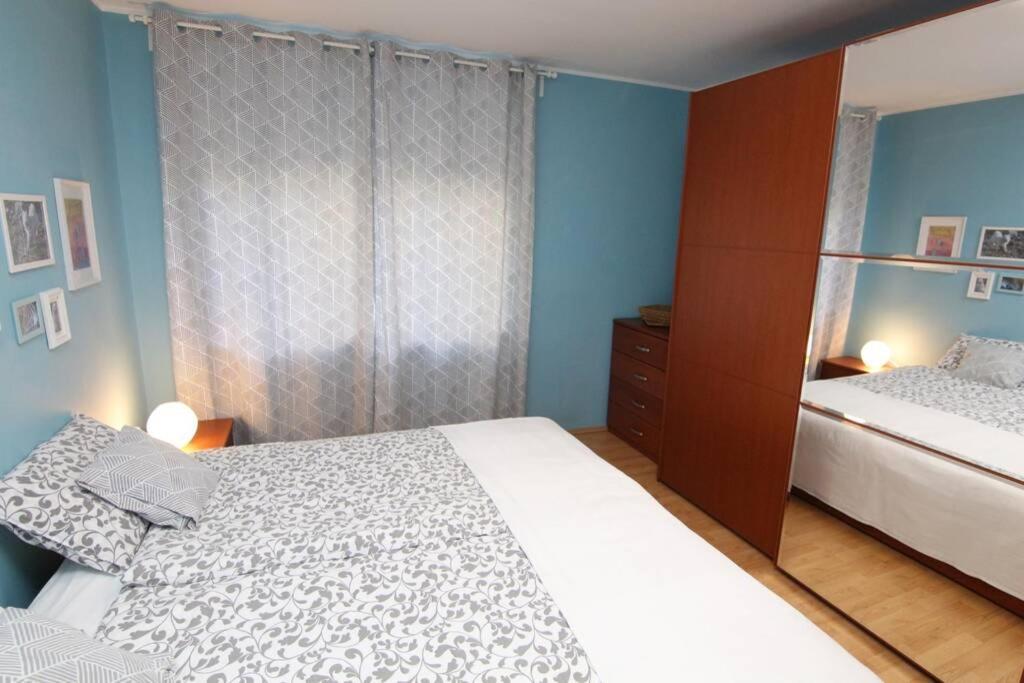 Fast Friend - Cozy Apartment In The Center With Private Garage Rijeka Bagian luar foto