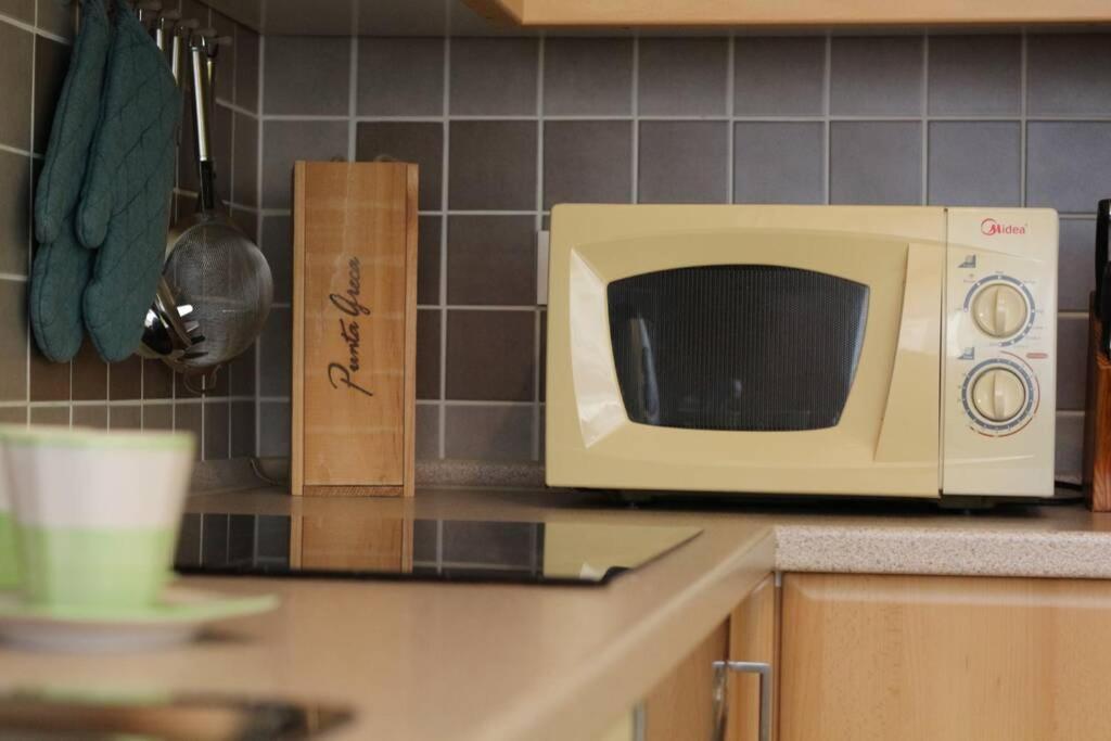 Fast Friend - Cozy Apartment In The Center With Private Garage Rijeka Bagian luar foto