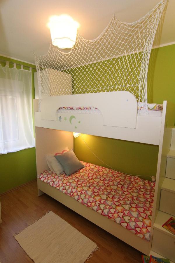 Fast Friend - Cozy Apartment In The Center With Private Garage Rijeka Bagian luar foto